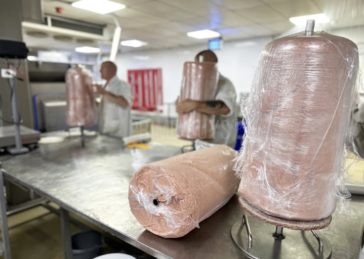 Prime Buys production team conducting temperature logging and skewering